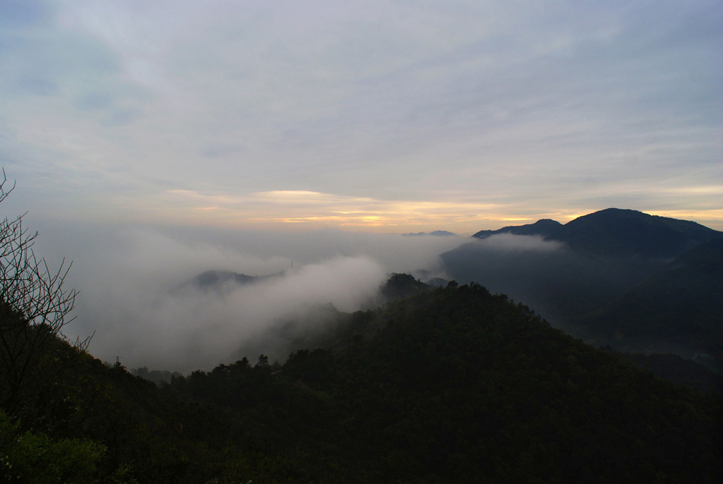 龙山晨曦 摄影 天涯寻梦