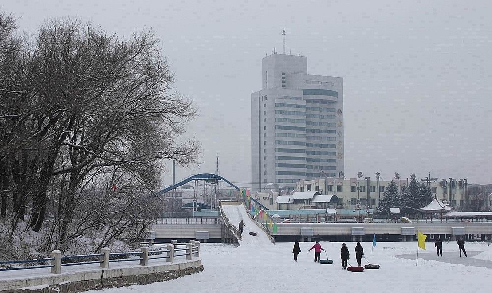 冰雪乐趣 摄影 付炳权