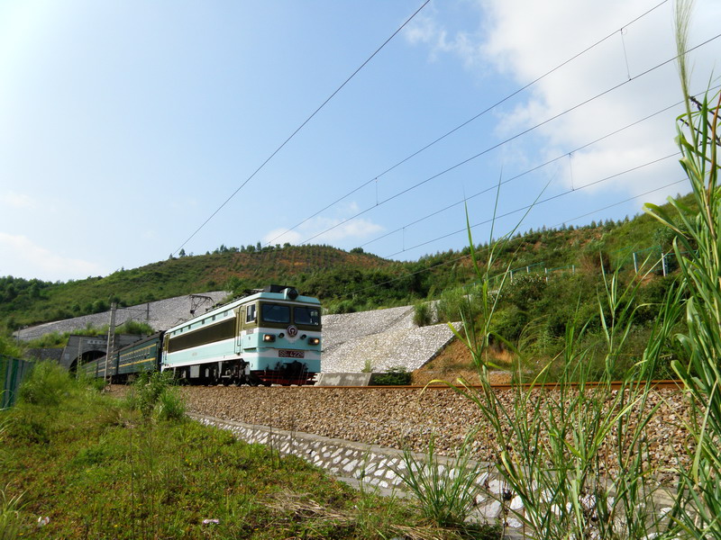 电力机车 摄影 zyzliuzhou