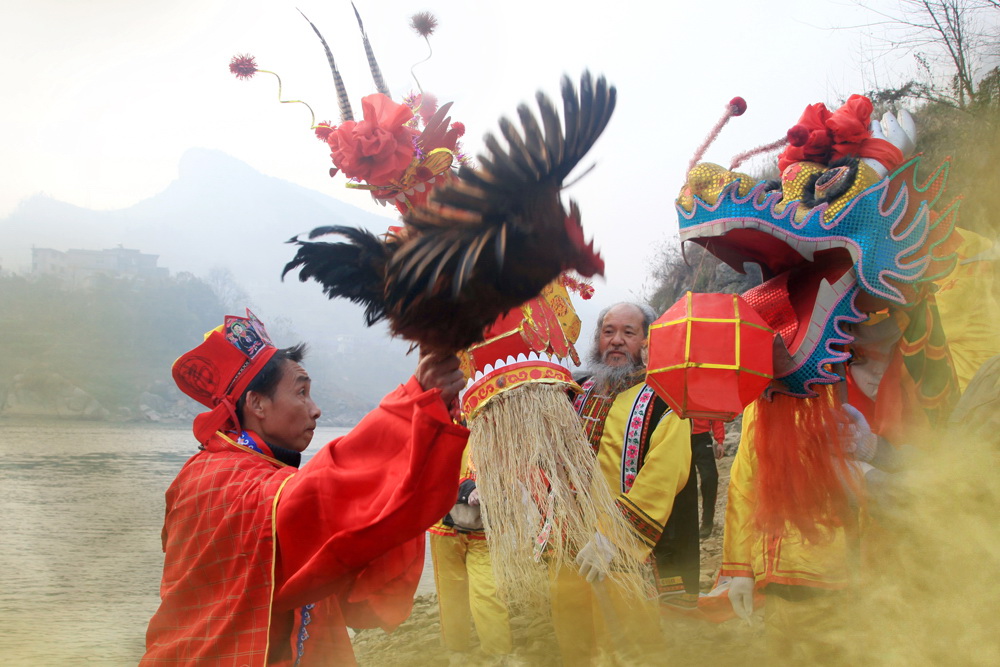 法师祭龙 摄影 明泉