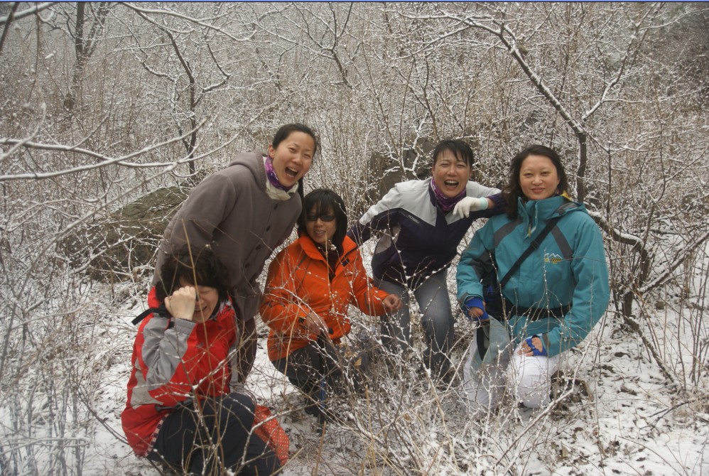 四月雪中的女人们 摄影 娇蕊