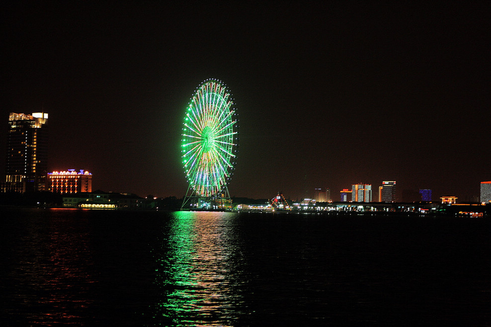 无锡蠡湖畔的夜色 摄影 其君