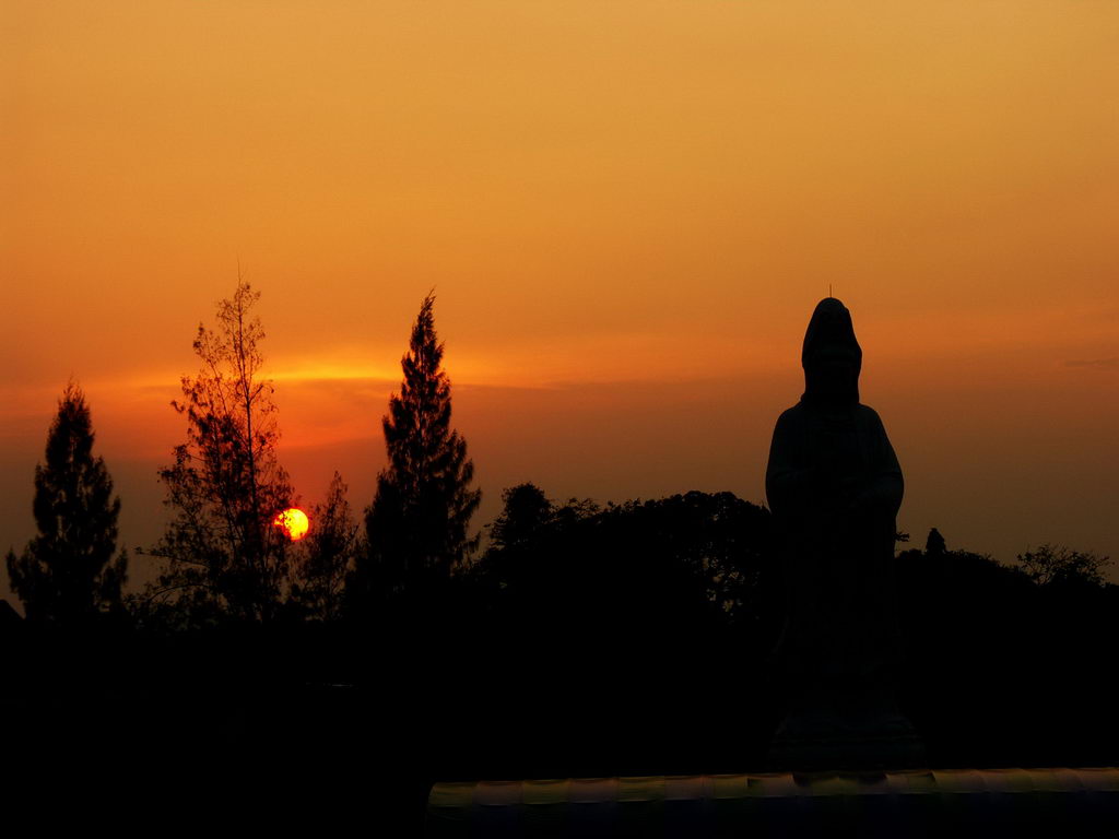 夕阳观音 摄影 古藤老树