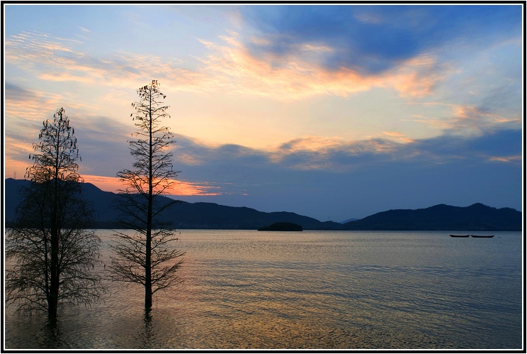 湖光夕色 摄影 老黄牛.