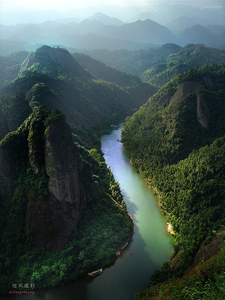 资江之晨 摄影 夜雨随风