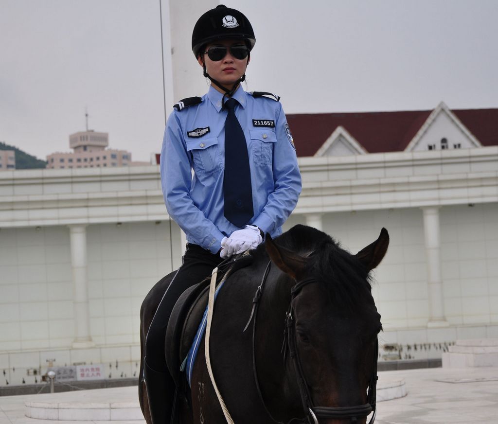 大连女骑警1 摄影 大城老六