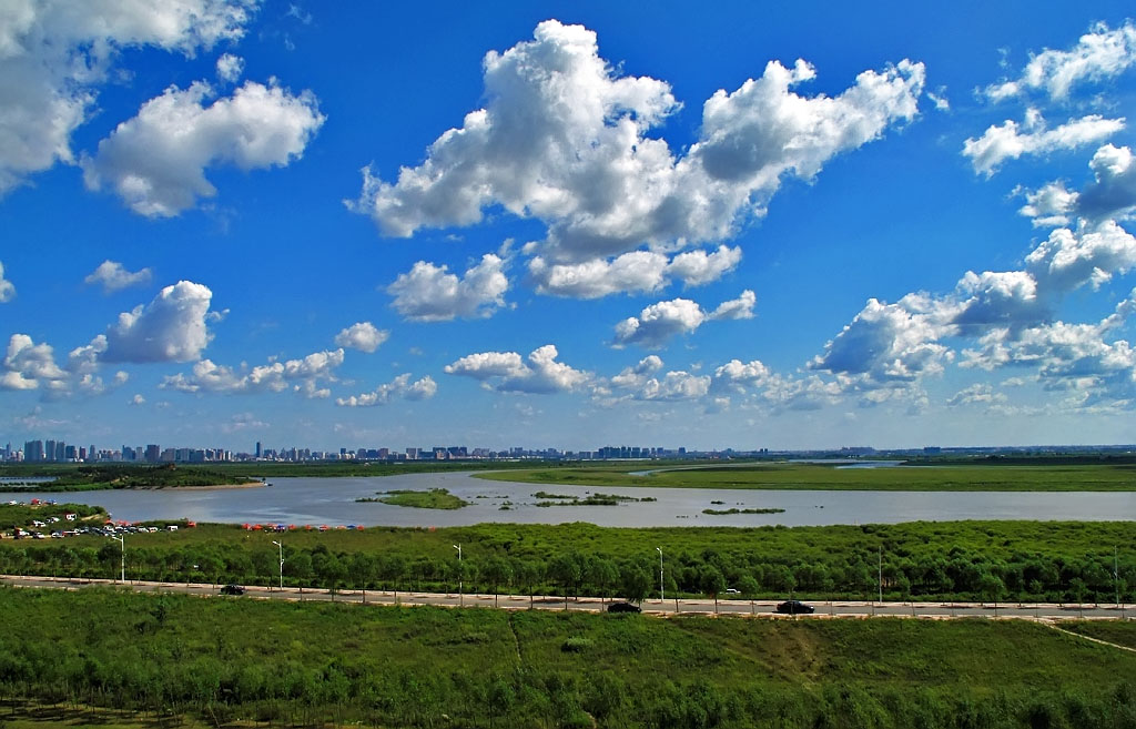 哈尔滨的天空（可点大） 摄影 澹泊镜远