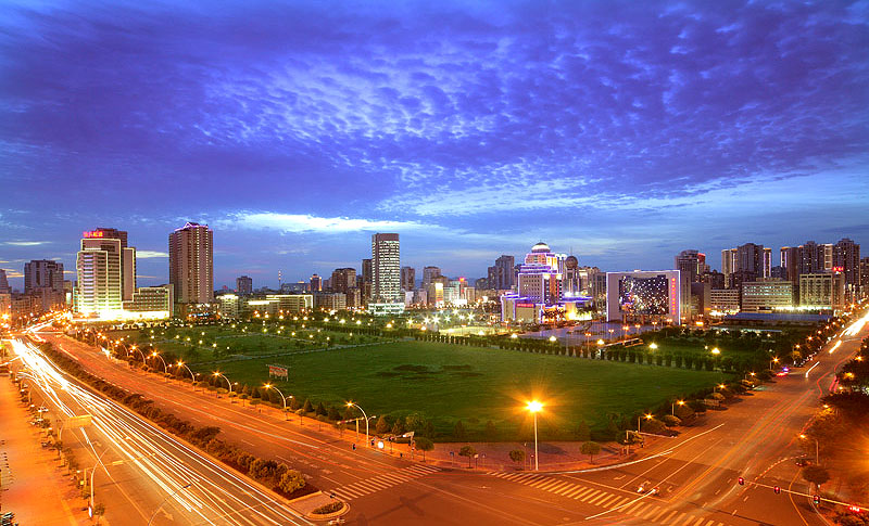 汕头广场夜景 摄影 maka