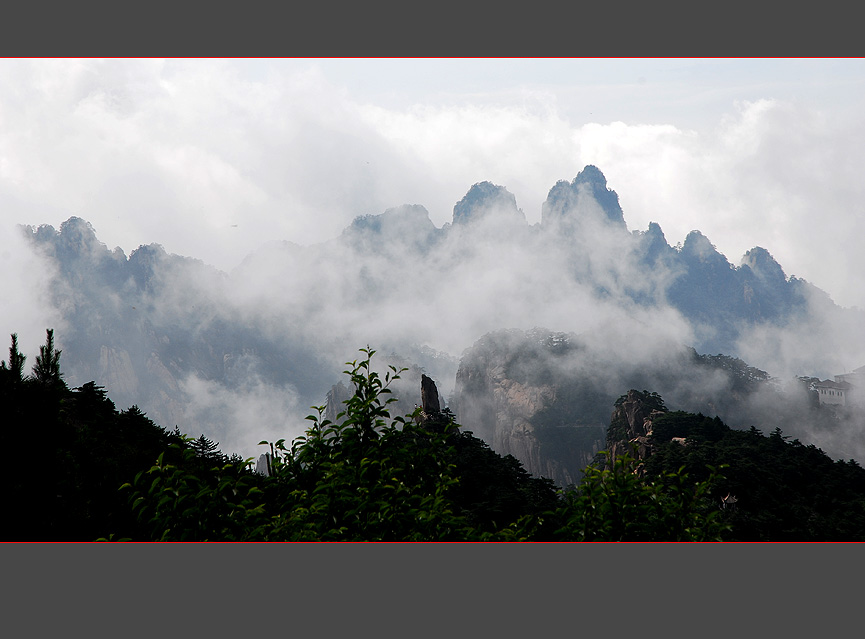 雾绕群峰 摄影 山水迷