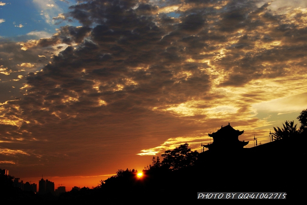 古城夕阳 摄影 阳光灿烂中