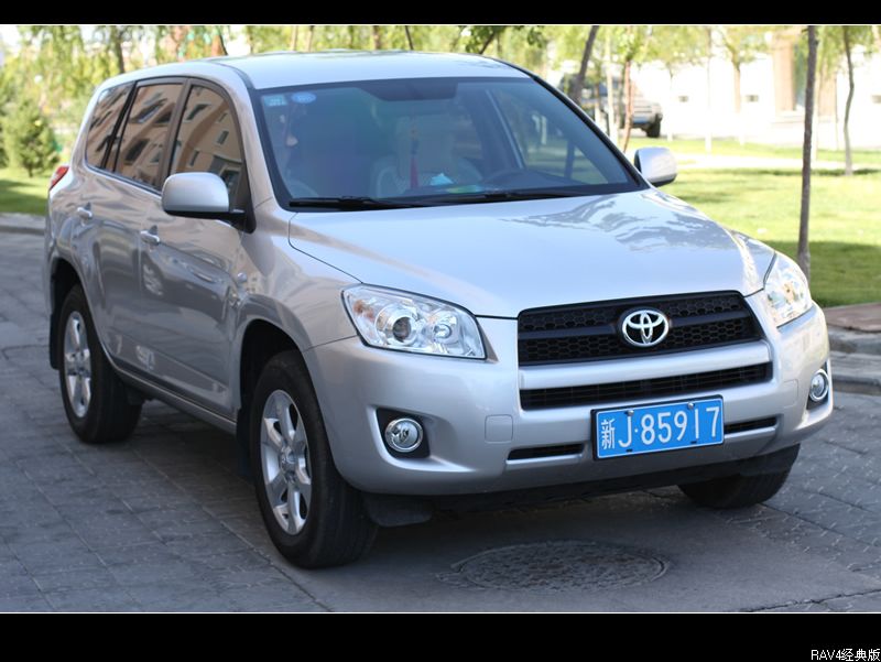 RAV4 摄影 伊健