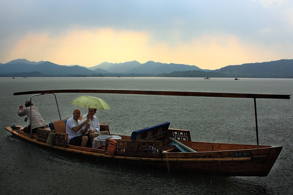 水光潋滟晴方好,山色空蒙雨亦奇 摄影 liuon