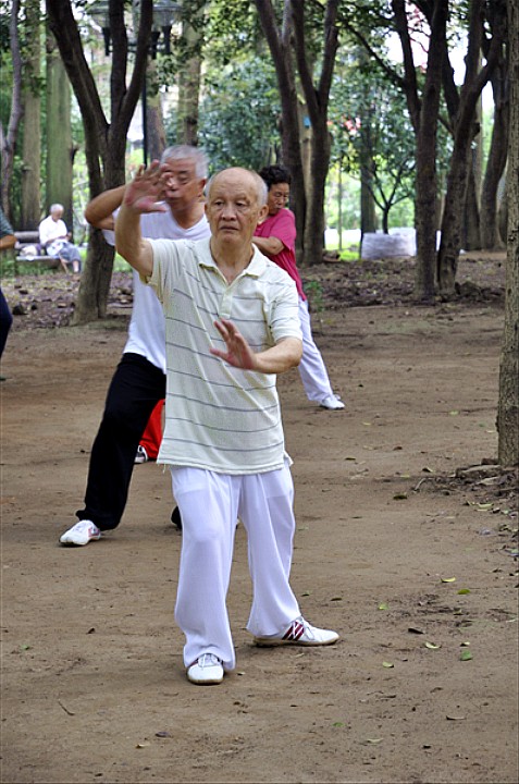 太极老人 摄影 华羽