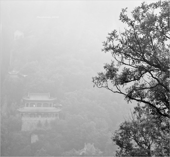 山那边 摄影 麦哲伦