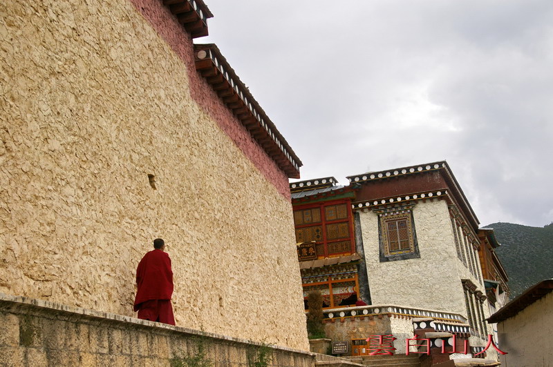 噶丹松赞林寺一角 摄影 云白山人