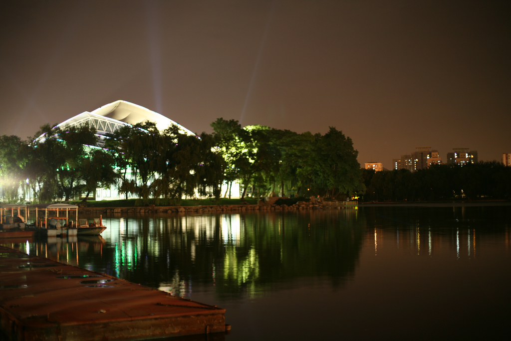 龙潭湖夜景 摄影 青青5354