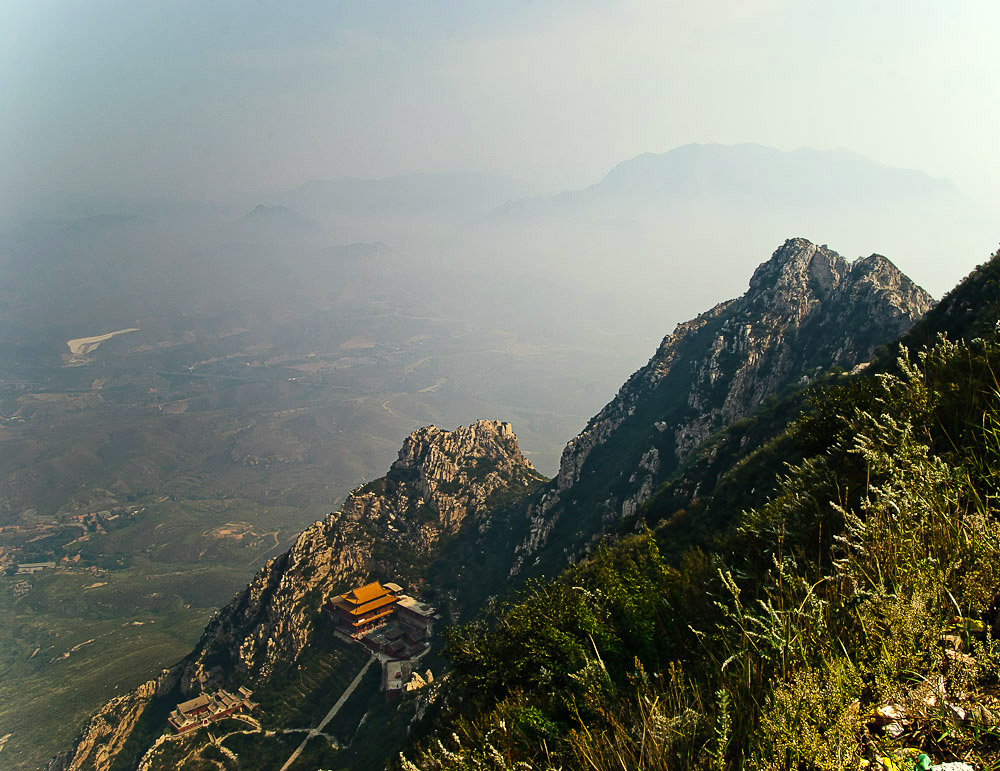 雾锁鸡鸣山 摄影 苗思