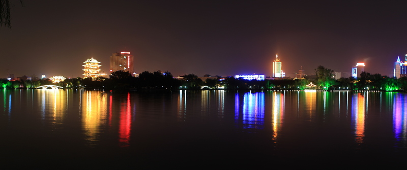 大明湖夜景 摄影 酷影工作室