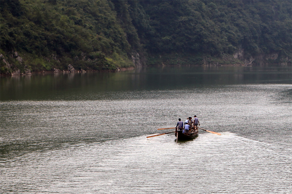 神农溪的船工 摄影 历山人家