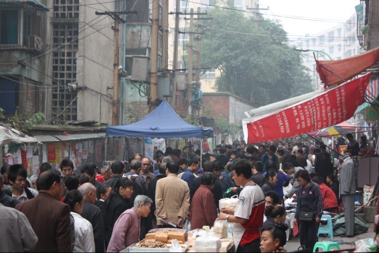 城市中的集市 摄影 LAN是心点