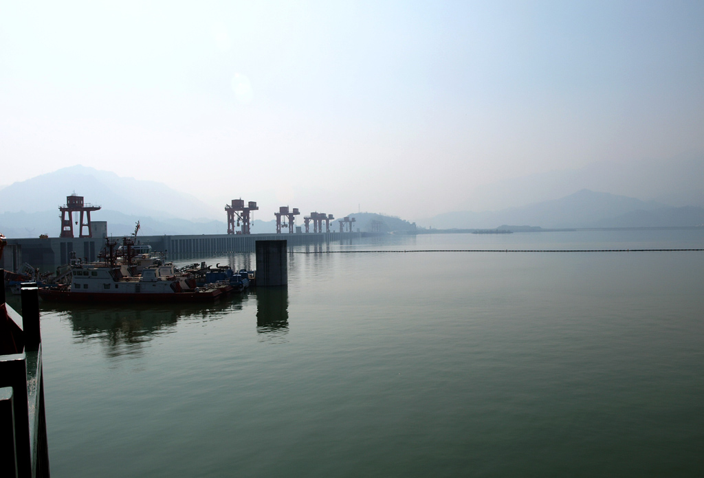 三峡大坝-4  坝前水库 摄影 泉城古月