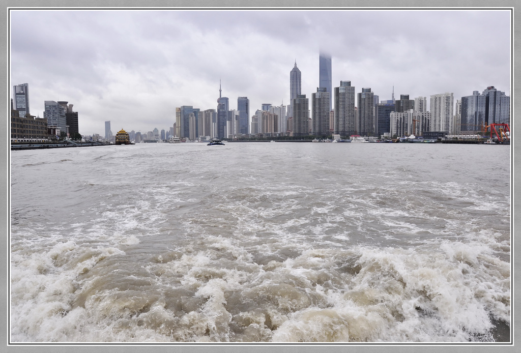 高樓入雲端 摄影 丙戌八月