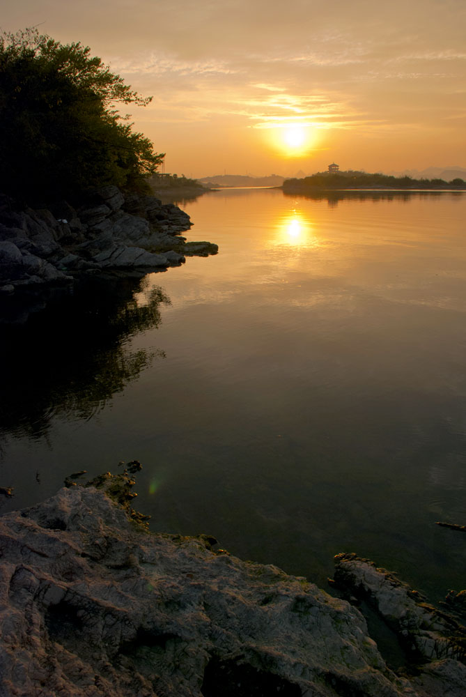 红枫湖的夕阳 摄影 麦壳黄