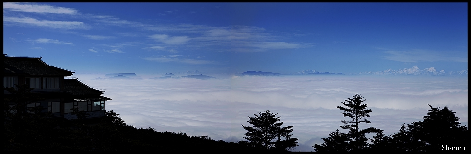 眺望贡噶雪山和瓦屋山 摄影 shanru