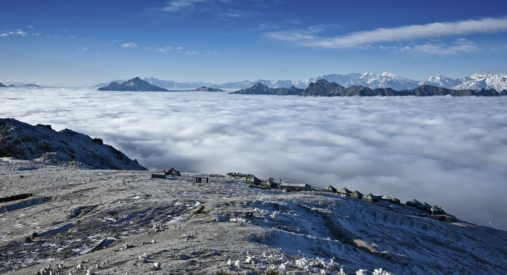 营地 摄影 葛达山