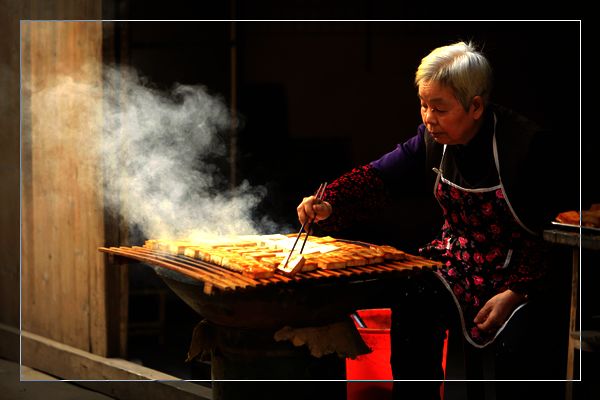 烟熏豆腐 摄影 重庆龙哥