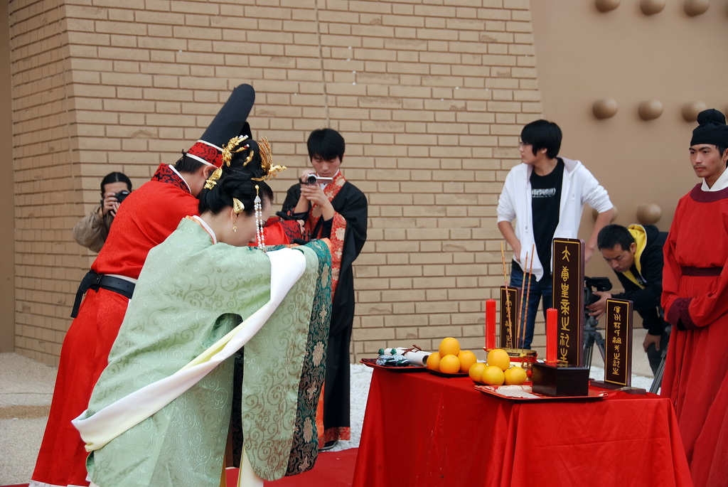 酹祝 摄影 译书人