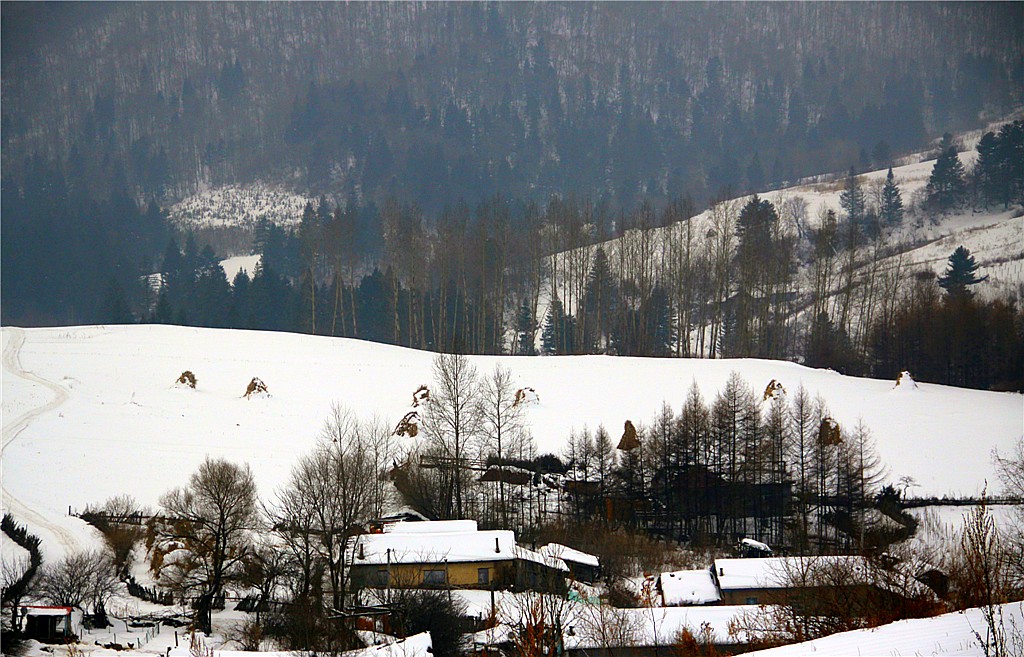 雪后小山村 摄影 星湖