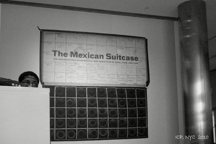 The Mexican Suitcase 摄影 舟行