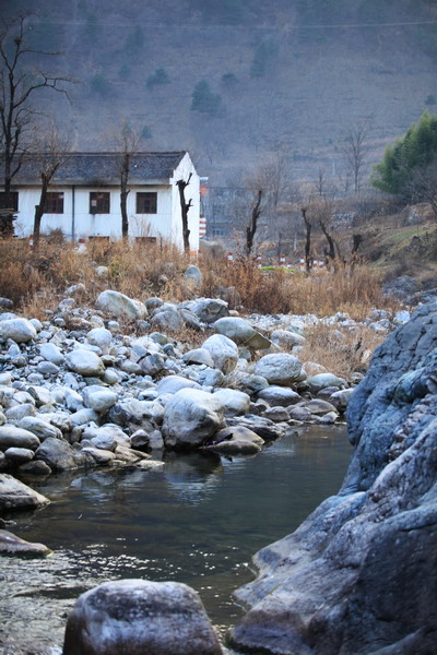 村外小河 摄影 骑驴看景