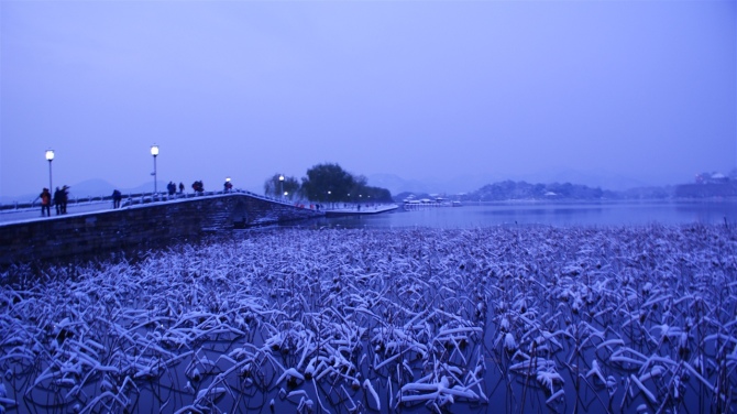 断桥雪，相依情 摄影 风雨同心xq