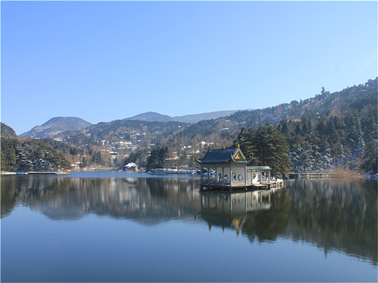 美丽的庐湖 摄影 中度空间