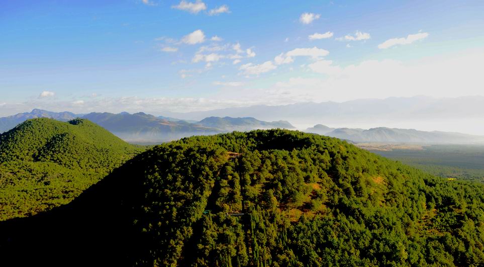 腾冲火山口 摄影 啄木医生