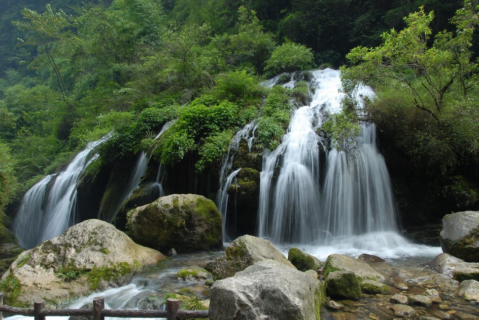 宜昌三峡人家黄龙瀑 摄影 信阳大菜