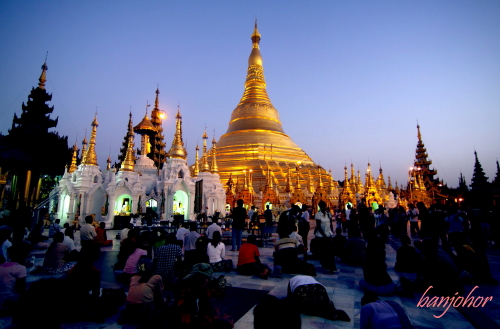 Shwedagon Pagoda 瑞光大金塔 摄影 Ban万