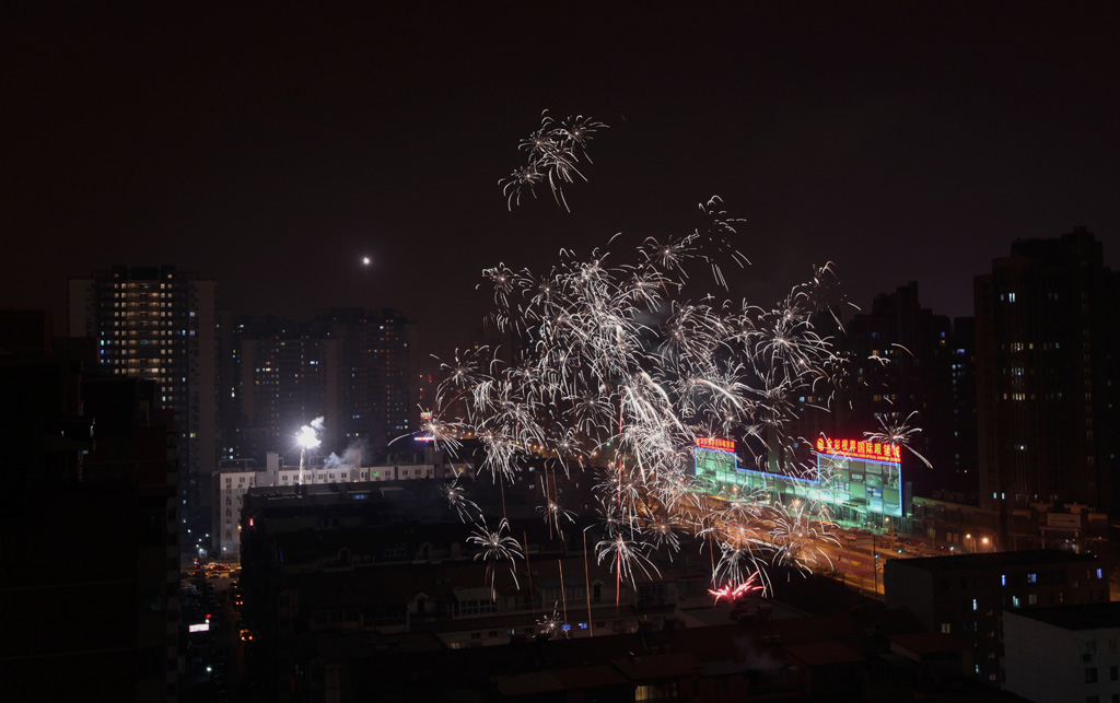 十七层B门之银花 摄影 债权人