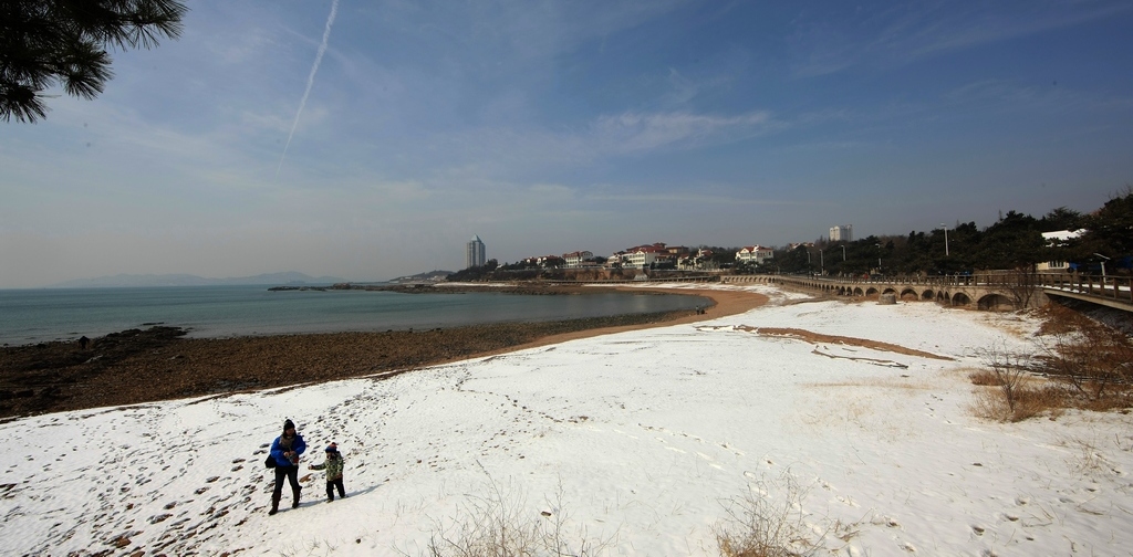 青岛风光16（冬天以来的第一场雪 点击放大） 摄影 宇宙尘埃