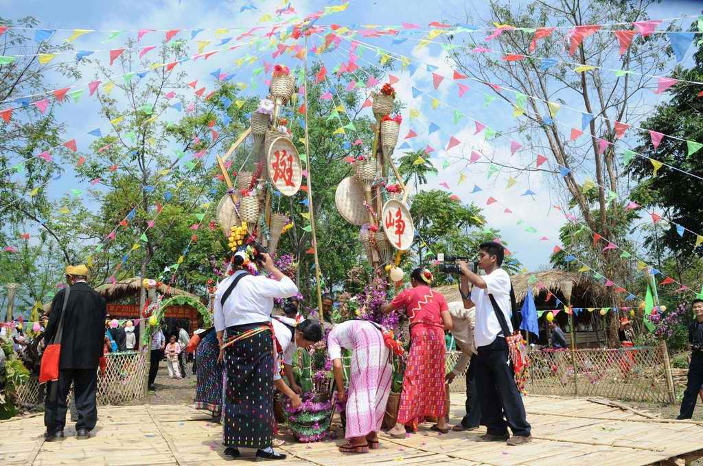 景颇族“宽仙节” 摄影 珍惜每一天