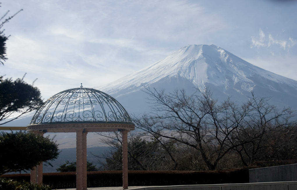 冰雪覆盖富士山 摄影 皋岚