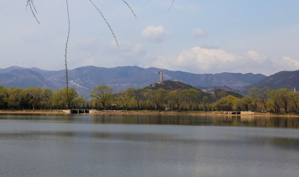 远眺玉泉山 摄影 京城大狼