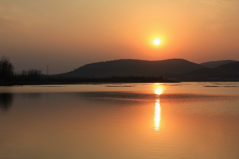 山水夕阳 摄影 游泳地鱼