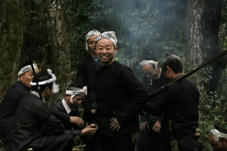 丛林中的汉子 摄影 细雨霏霏