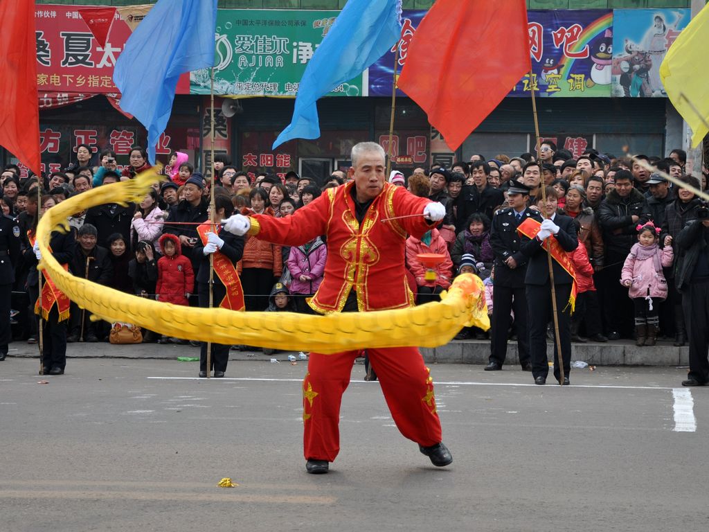 抖空竹（四） 摄影 真诚相约