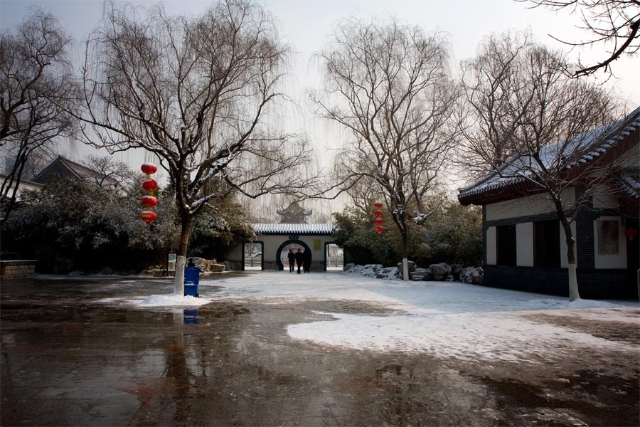 【原创】春雪润明湖……济南大明湖 摄影 细雨朦胧