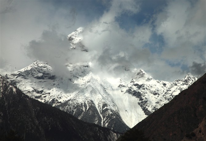 藏区雪山 摄影 李唐