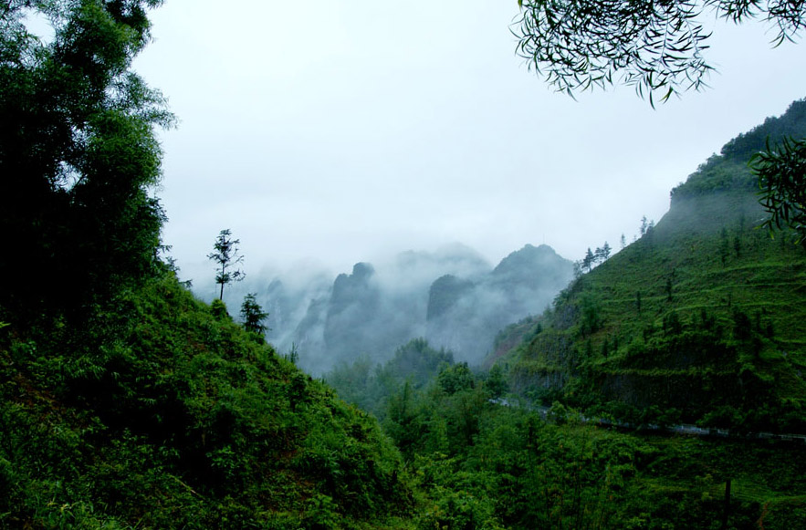 从车窗看到的山景 摄影 生命如歌如虹